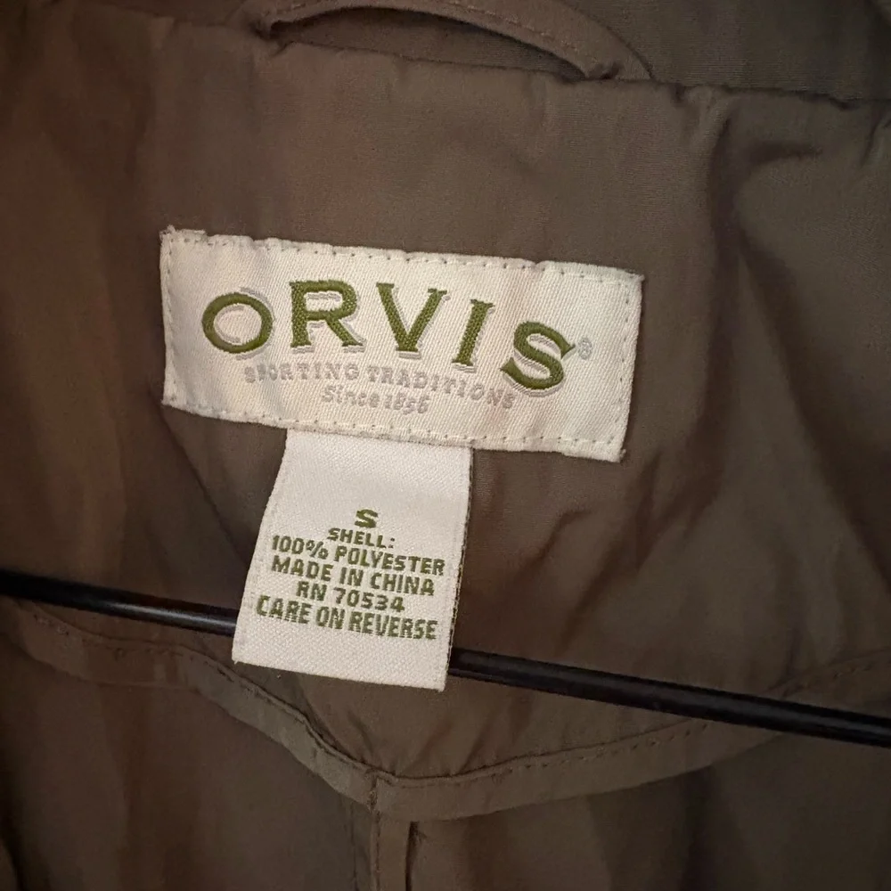 Orvis Outdoor Rain Jacket - Picture 3 of 12